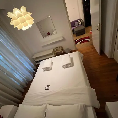 διαμέρισμα στο κέντρο της θεσσαλονίκης. Apartment *