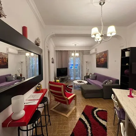 διαμέρισμα στο κέντρο της θεσσαλονίκης. Apartment